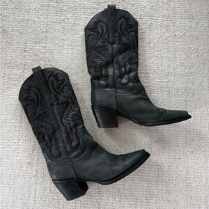 Women's Black Western Cowboy Boots - Classic Embroidered Shaft